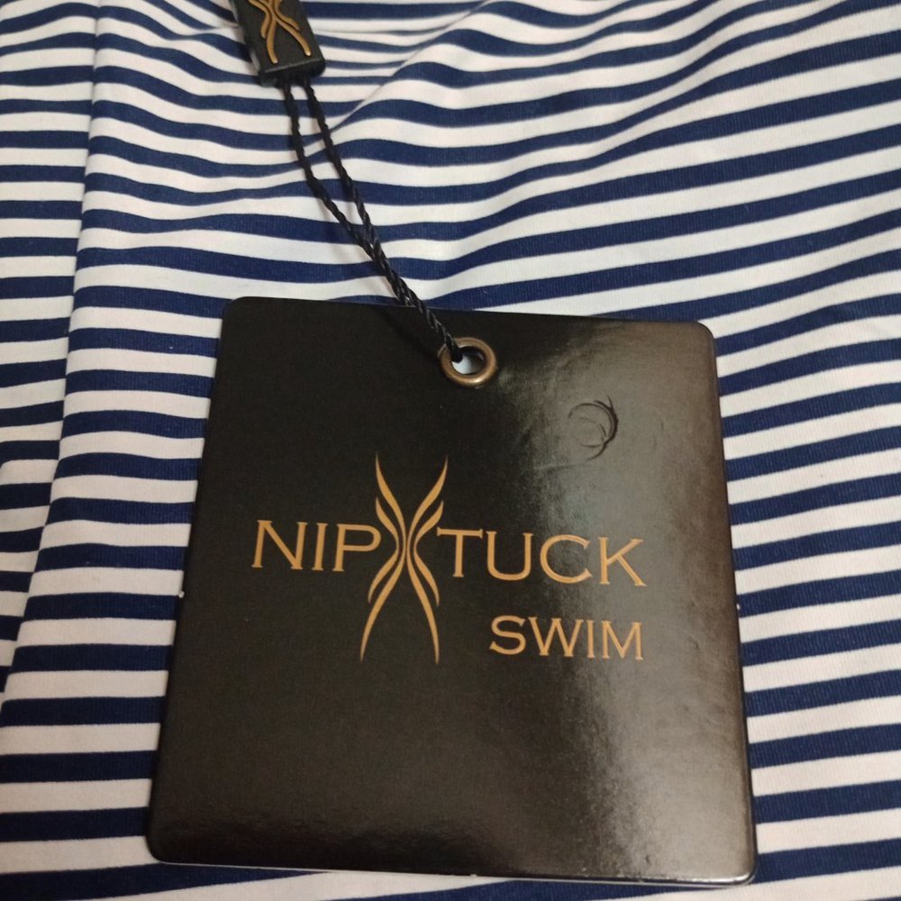 Nip Tuck Sorrento Stripe Joanne One Piece Swimsuit NWT Size 8 - Picture 4 of 10